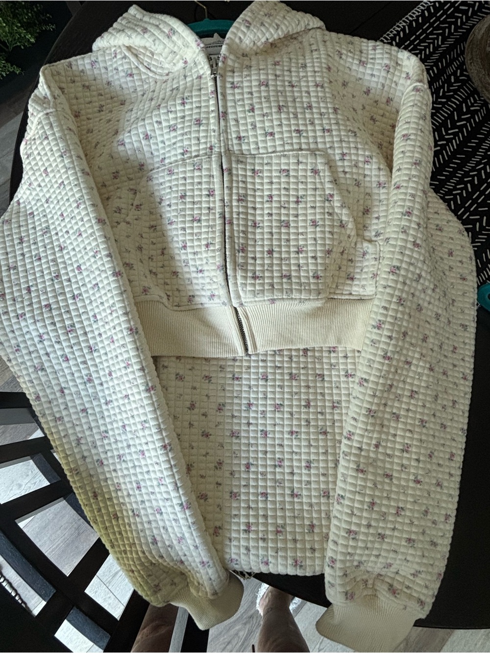 Cream Quilted Jogger Jacket with Subtle Purple Floral Print